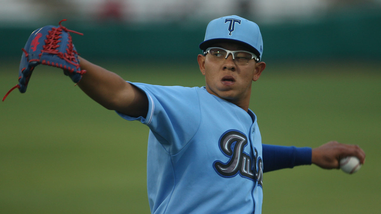 Is 18 too soon for Dodgers phenom Julio Urias to debut in big leagues?